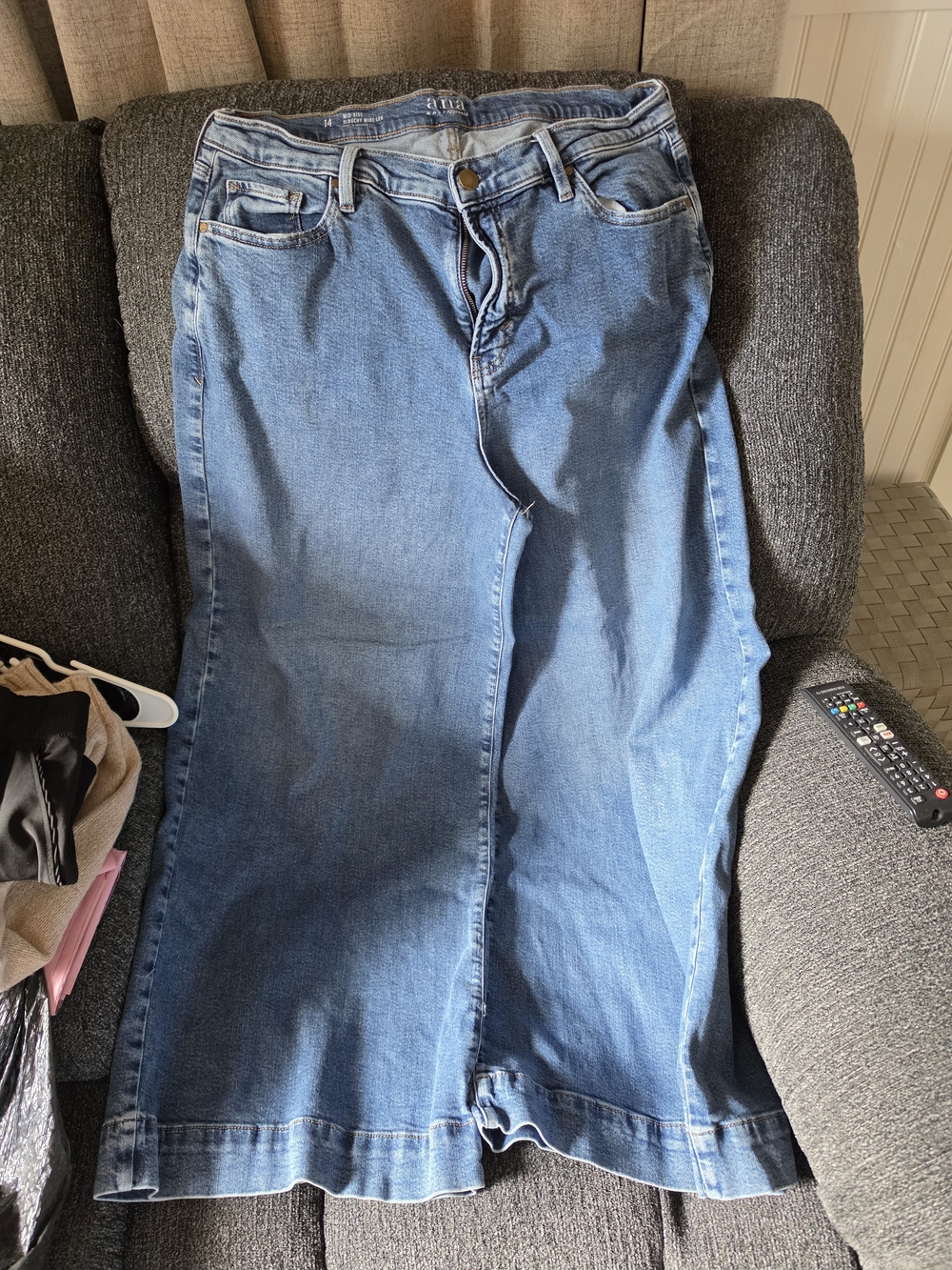 a.n.a Wide-Leg Light Blue Denim Jeans